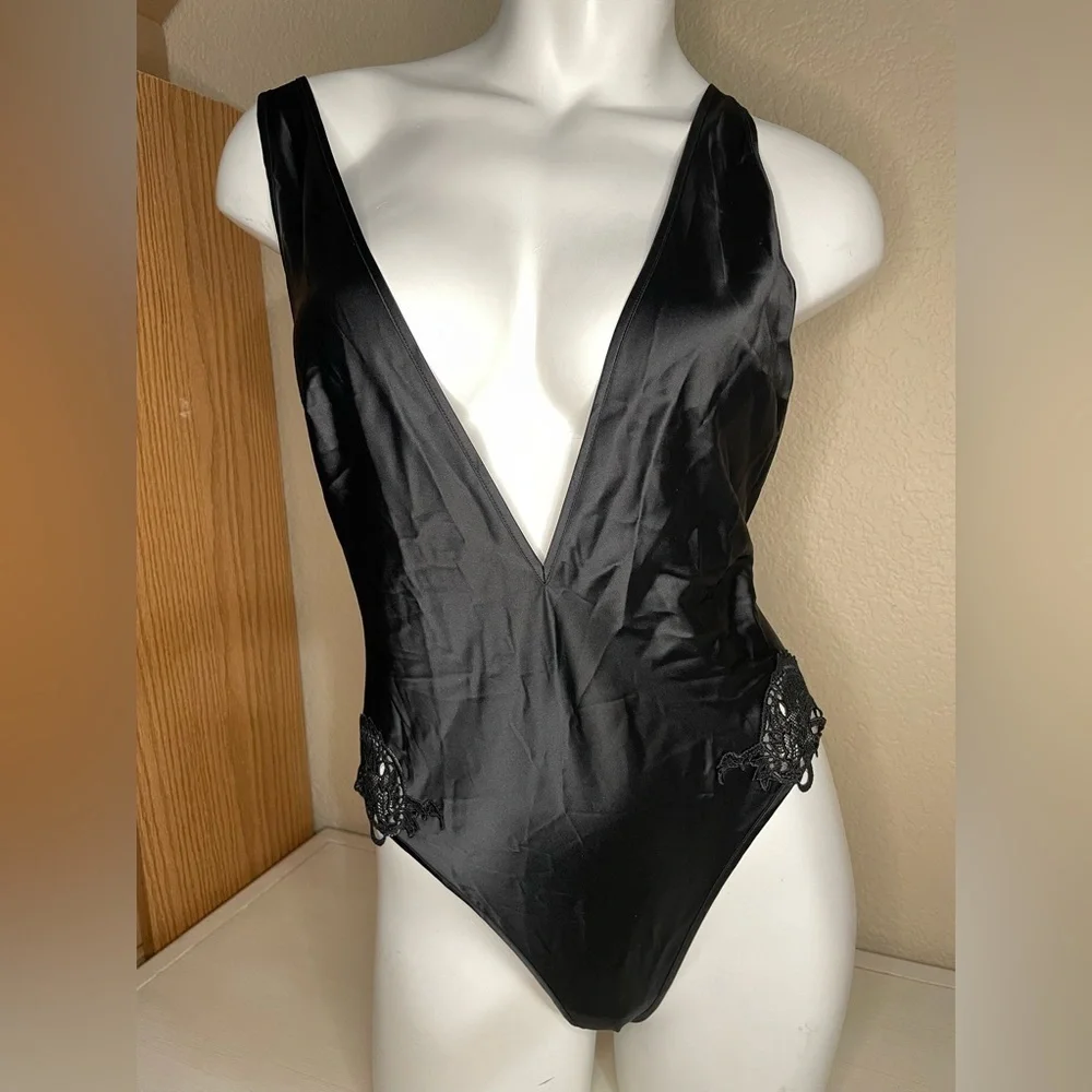 Victoria’s Secret Bodysuit Very Sexy Bodysuit VS Lingerie VS Dragon Teddy 🆕🌙 🐉